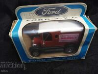 FORD-T, Y-12, SCALE 1:35, SOC toy, toys
