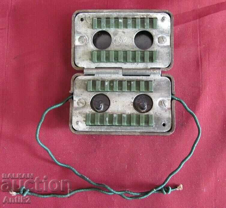 Παράδοση Ακονιστήρι μαχαιριών Β' Παγκοσμίου Πολέμου Παράδοση Ακονιστήρι μαχαιριών Β' Παγκοσμίου Πολέμου