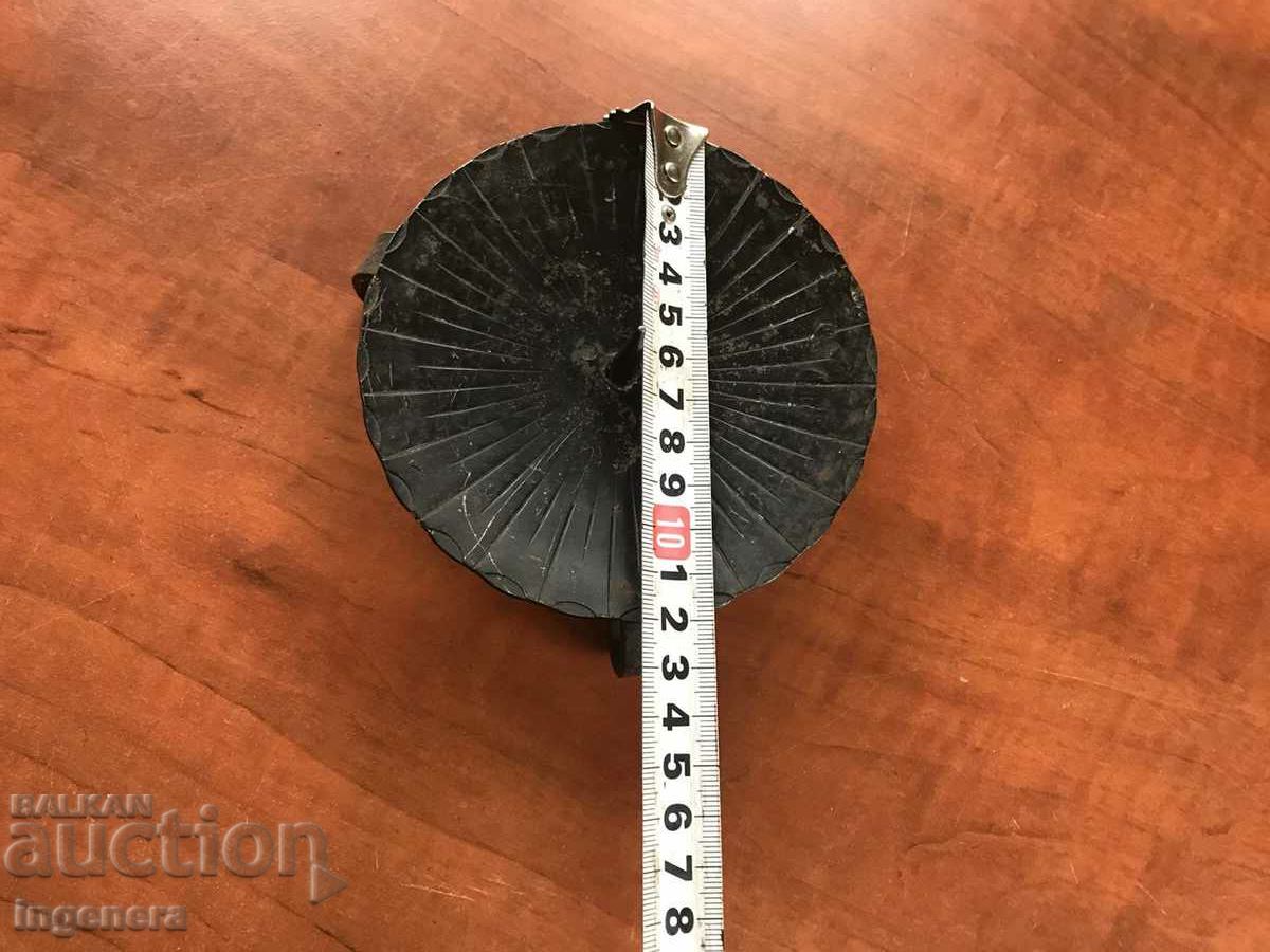 SFEMINAR FIER FORJAT METAL VECHI cu preț 14.00 BGN | € 7.16 SFEMINAR FIER FORJAT METAL VECHI cu preț 14.00 BGN | € 7.16