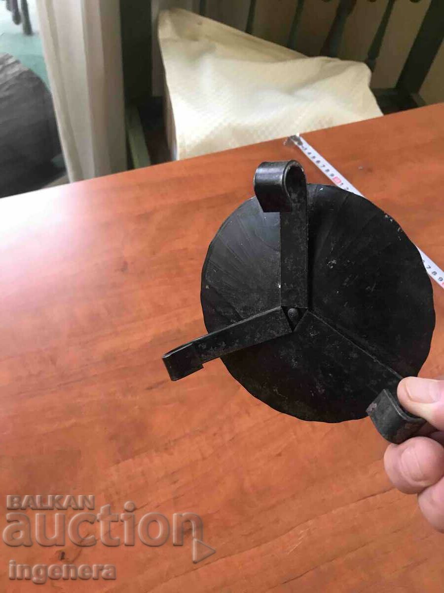 Livrarea SFEMINAR FIER FORJAT METAL VECHI Livrarea SFEMINAR FIER FORJAT METAL VECHI