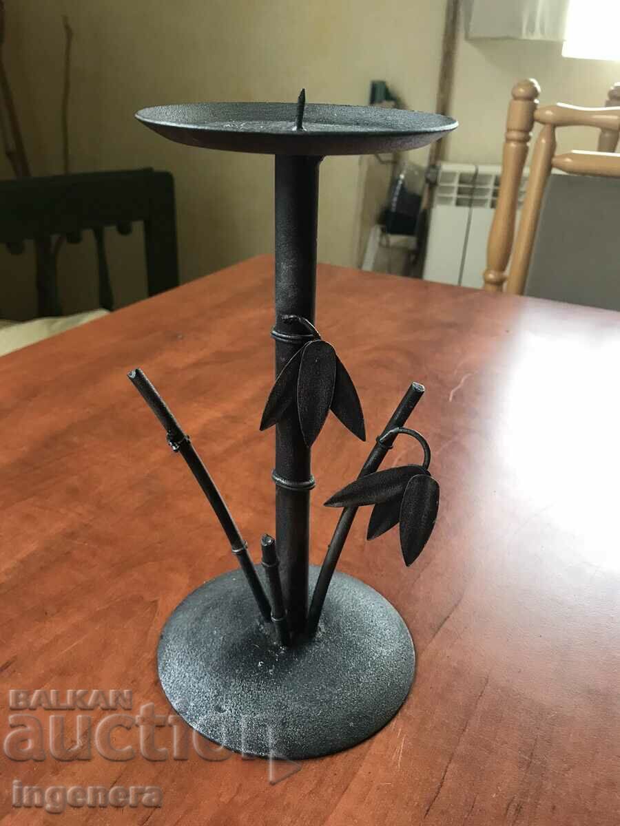 Delivery of CANDLESTICK WROUGHT IRON METAL OLD Delivery of CANDLESTICK WROUGHT IRON METAL OLD