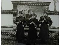 EARLY SOC SOLDIERS SCHMEISER MILITARY PHOTOGRAPHY