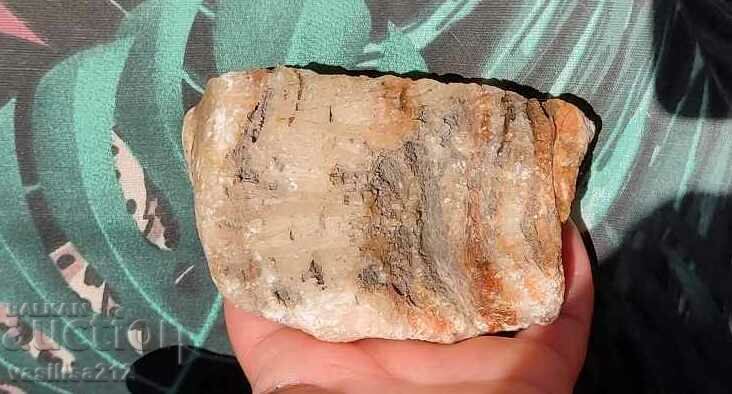 ορυκτό, κομμένο με τιμή 5.00 BGN | € 2.56 ορυκτό, κομμένο με τιμή 5.00 BGN | € 2.56