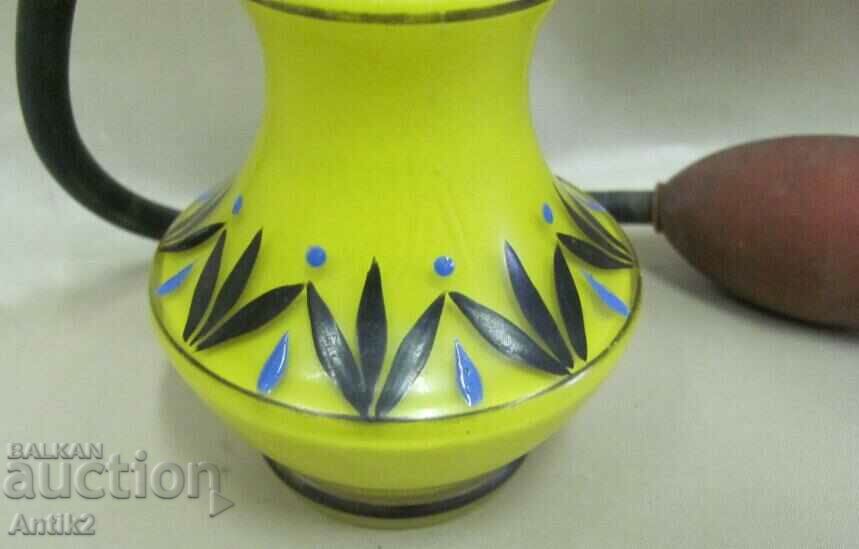 Delivery of 40's Crystal Perfume Bottle Delivery of 40's Crystal Perfume Bottle