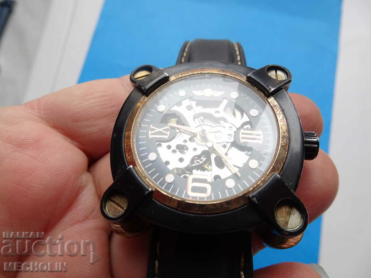 Delivery of COLLECTOR'S WATCH SKELETON AUTOMATIC breitling Delivery of COLLECTOR'S WATCH SKELETON AUTOMATIC breitling