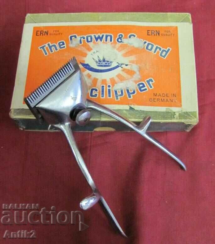 Al Doilea Război Mondial Clipper Germania cu preț 150.00 BGN | € 76.69 Al Doilea Război Mondial Clipper Germania cu preț 150.00 BGN | € 76.69