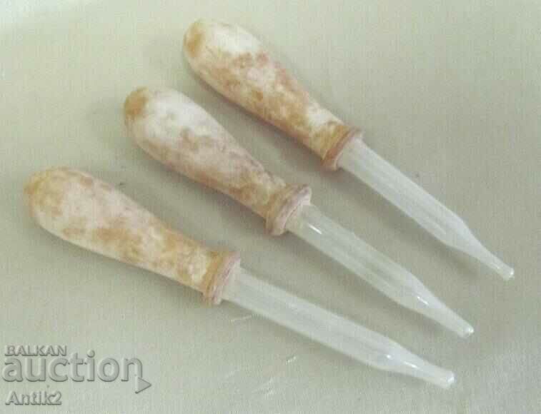 Auction  WWII Medical Medicine Dispensers