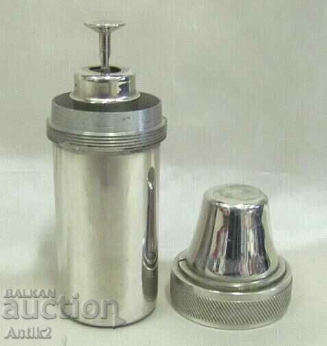 Σύριγγα Β' Παγκοσμίου Πολέμου σε Μεταλλικό Δοχείο 5cc με τιμή 40.00 BGN | € 20.45 Σύριγγα Β' Παγκοσμίου Πολέμου σε Μεταλλικό Δοχείο 5cc με τιμή 40.00 BGN | € 20.45