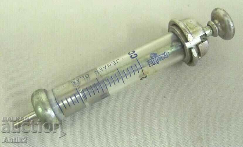 Auction WWII Syringe in Metal Container 2cc Auction WWII Syringe in Metal Container 2cc