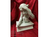 EXTREMELY RARE PORCELAIN PLASTIC DARWIN'S MONKEY