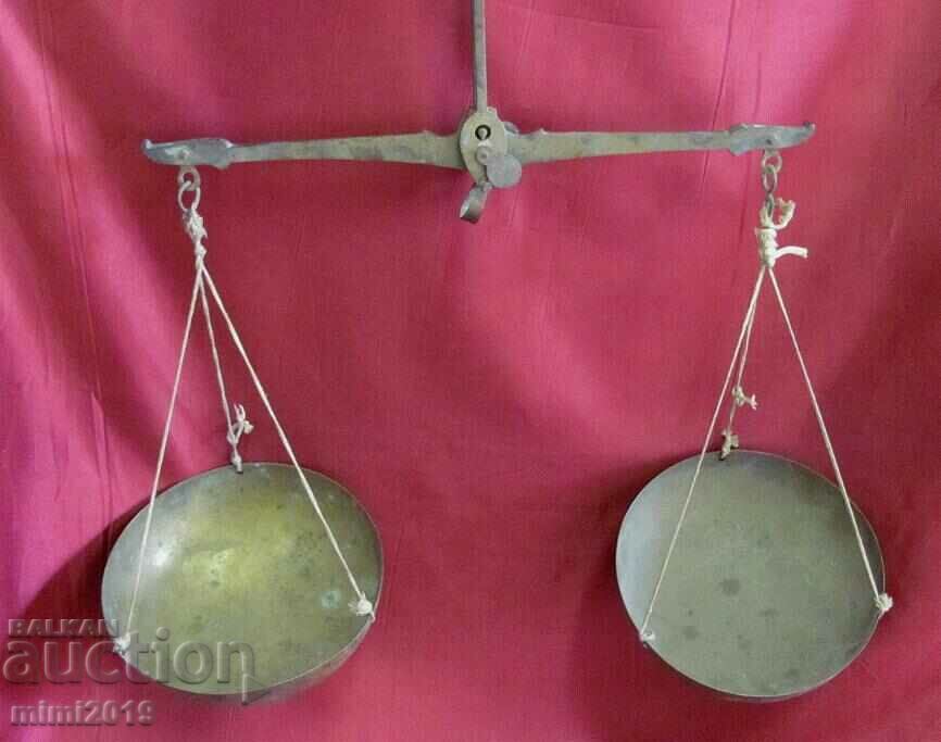 Cantar de medicină din bronz din secolul al XIX-lea cu preț 80.00 BGN | € 40.90