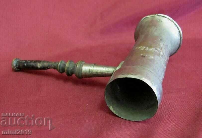 19th century CHIMNEY FOR RUSSIAN SAMOVAR - BRICK with price 130.00 BGN | € 66.47 19th century CHIMNEY FOR RUSSIAN SAMOVAR - BRICK with price 130.00 BGN | € 66.47