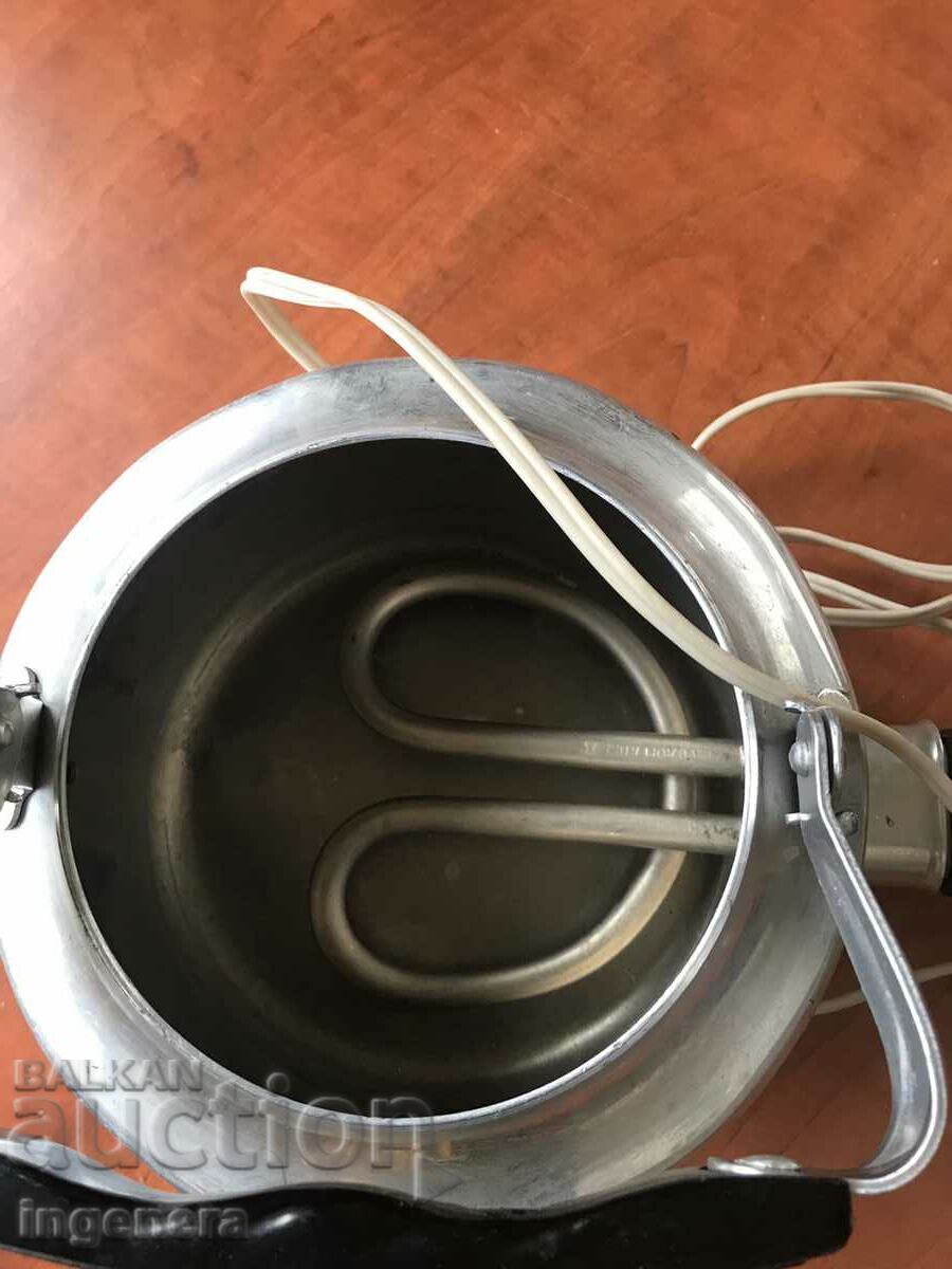 METAL KETTLE 1983 NEW WITH USSR CORD with price 23.00 BGN | € 11.76 METAL KETTLE 1983 NEW WITH USSR CORD with price 23.00 BGN | € 11.76