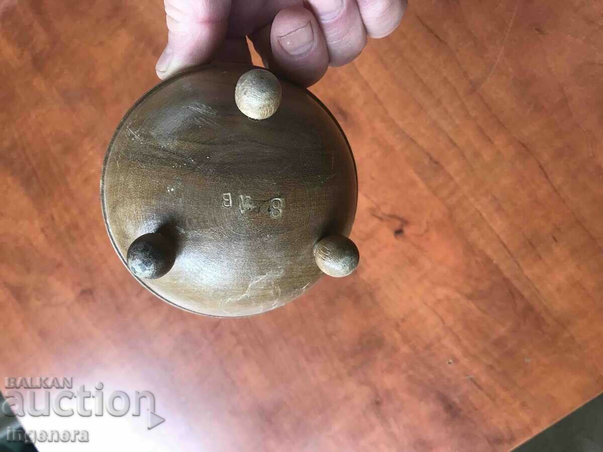 Auction BOWL CARVED WALNUT SOLID Auction BOWL CARVED WALNUT SOLID