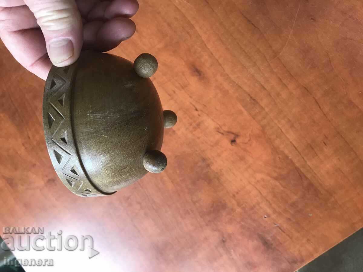 Delivery of BOWL CARVED WALNUT SOLID Delivery of BOWL CARVED WALNUT SOLID