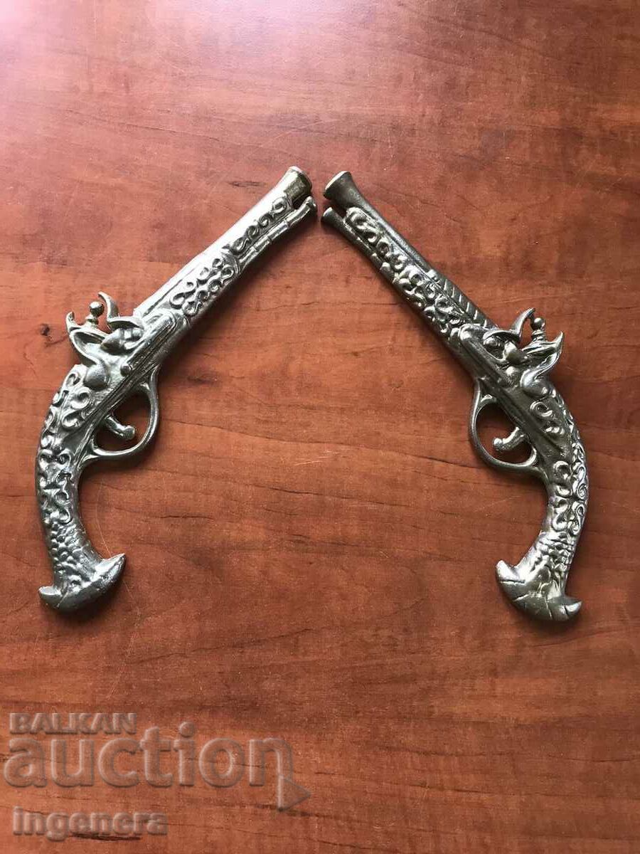 PISTOL GUN CAST BRONZE WALL PANEL NEW 2 PCS. with price 69.00 BGN | € 35.28 PISTOL GUN CAST BRONZE WALL PANEL NEW 2 PCS. with price 69.00 BGN | € 35.28
