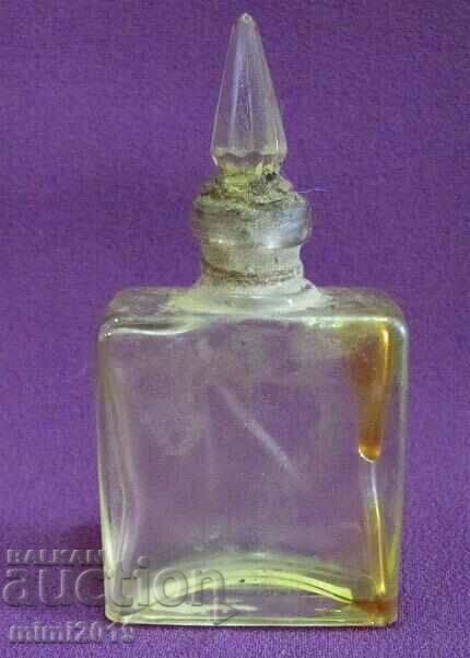 Auction Vintich Mini Crystal Bottle for Perfume USSR Auction Vintich Mini Crystal Bottle for Perfume USSR