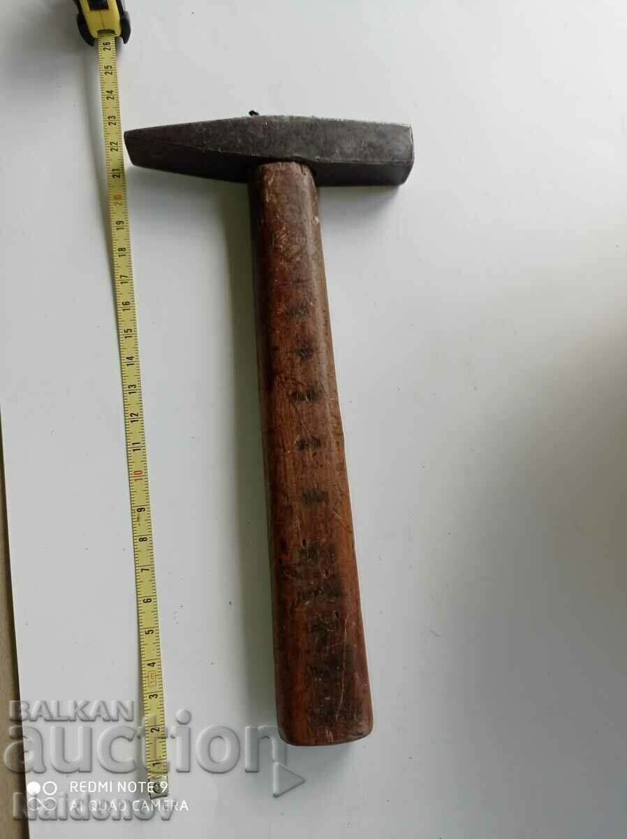 Hammer from the soca with price € 5.11 | 9.99 BGN
