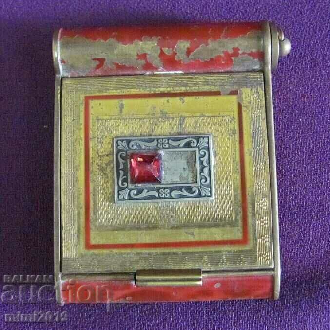 Art Deco Stara Poudriera with Lipstick - 6 Art Deco Stara Poudriera with Lipstick - 6