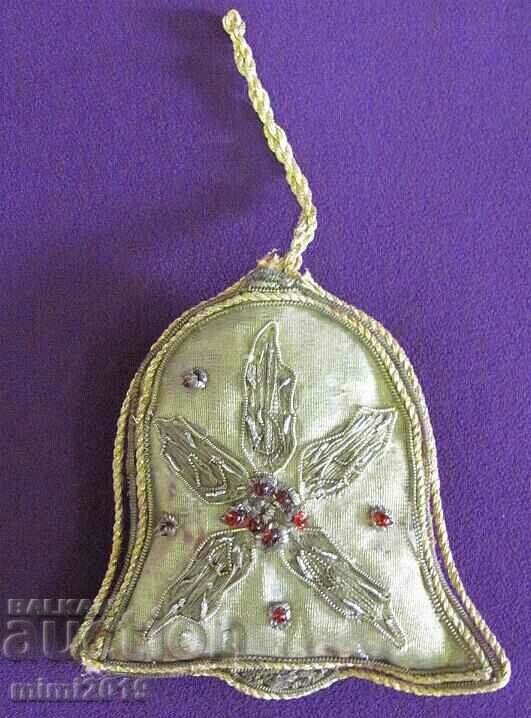 Decorat pentru brad Vintich cu preț 20.00 BGN | € 10.23 Decorat pentru brad Vintich cu preț 20.00 BGN | € 10.23