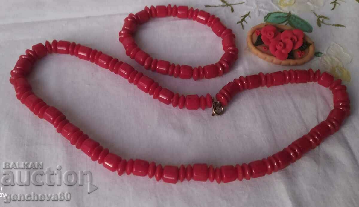 Vintage red coral necklace and bracelet