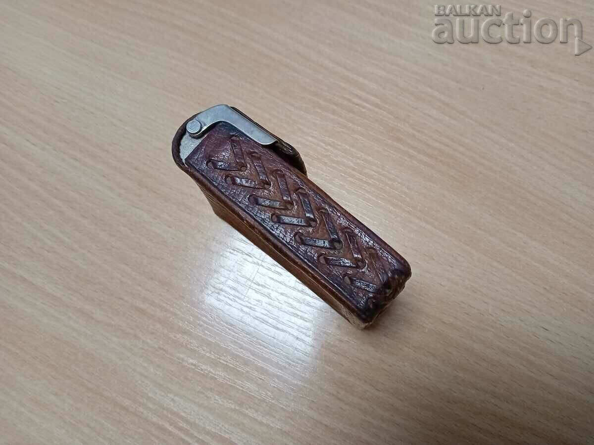 Leather snuff box for cigarettes BT pack Stuartdessa social 70s - 5 Leather snuff box for cigarettes BT pack Stuartdessa social 70s - 5