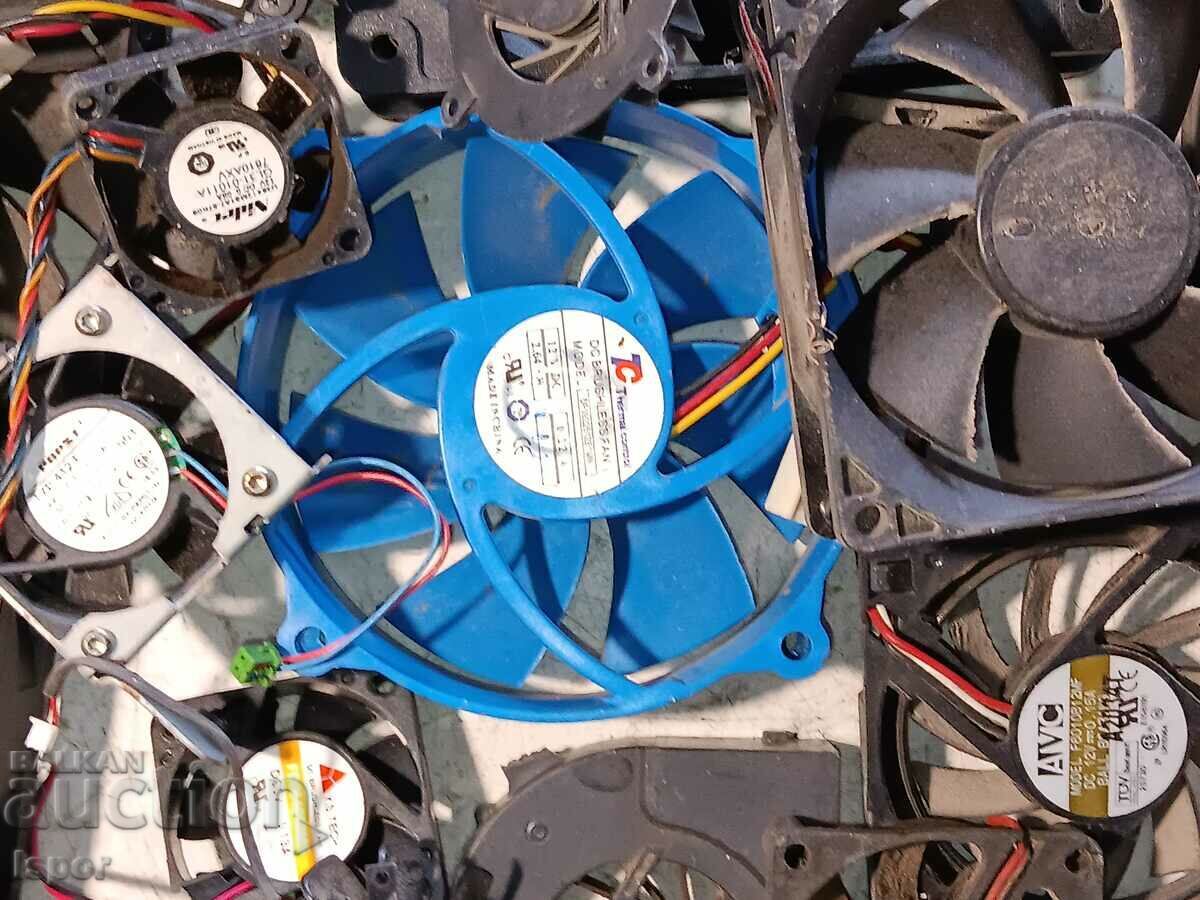 Operating fans over 50 pcs with price 25.00 BGN | € 12.78
