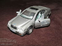 1/43 Schuco Mercedes CLK Coupe