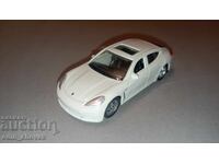 1/60 Welly Porsche Panamera metal collectible car