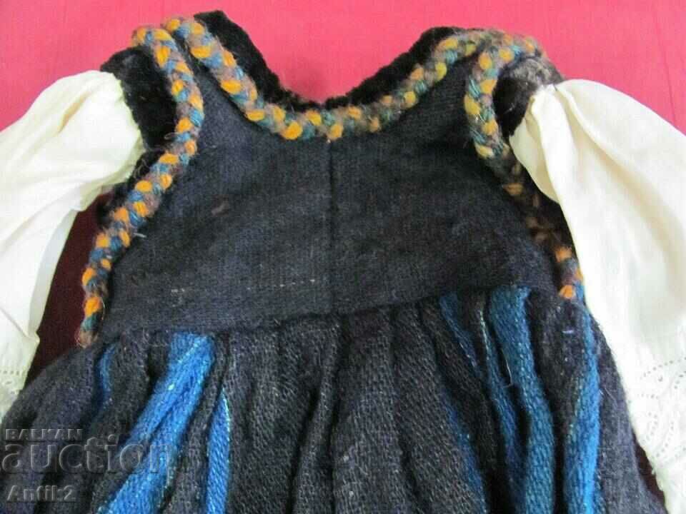 19 век Рокля за Кукла Фолк Носия с цена 150.00 лв. | € 76.69 19 век Рокля за Кукла Фолк Носия с цена 150.00 лв. | € 76.69