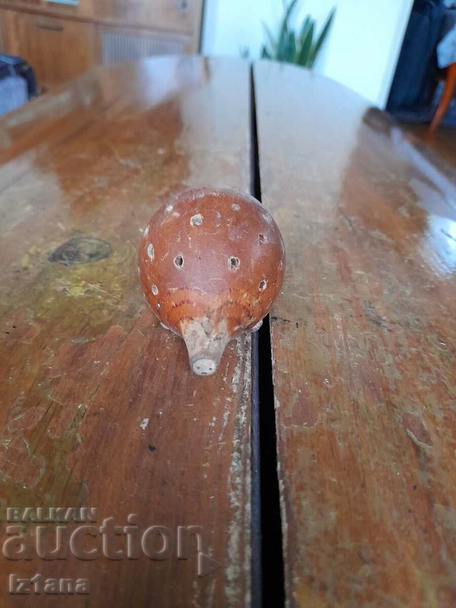 Old wooden hedgehog souvenir with price 16.00 BGN | € 8.18 Old wooden hedgehog souvenir with price 16.00 BGN | € 8.18