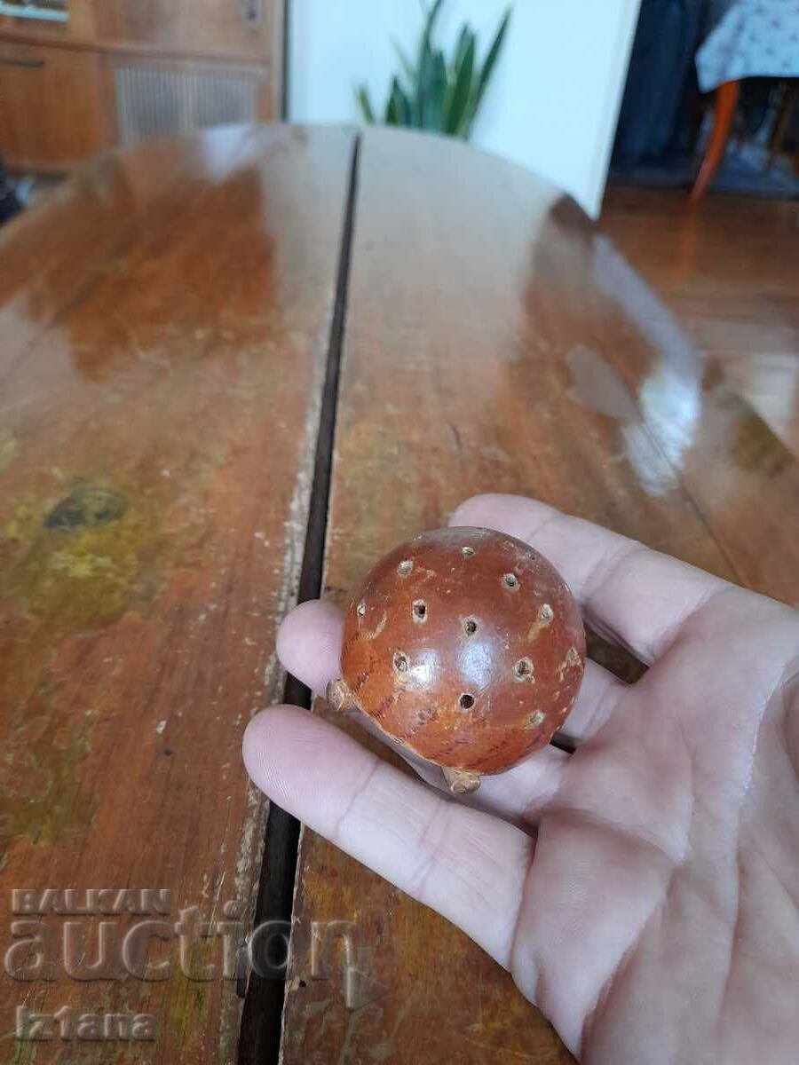 Delivery of Old wooden hedgehog souvenir Delivery of Old wooden hedgehog souvenir