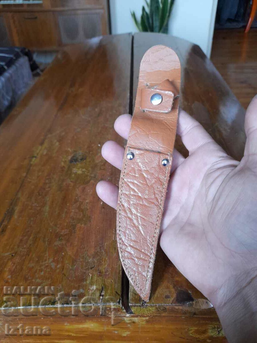 Παράδοση Παλιά δερμάτινη θήκη μαχαιριού Παράδοση Παλιά δερμάτινη θήκη μαχαιριού