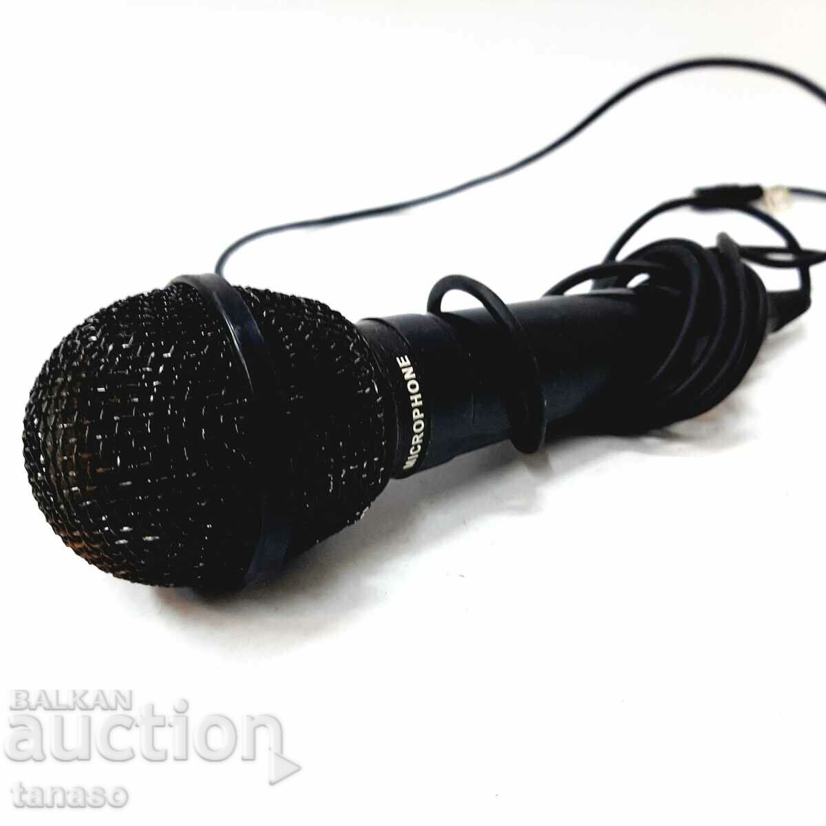 Dynamic vocal microphone(1.5) with price 35.00 BGN | € 17.90