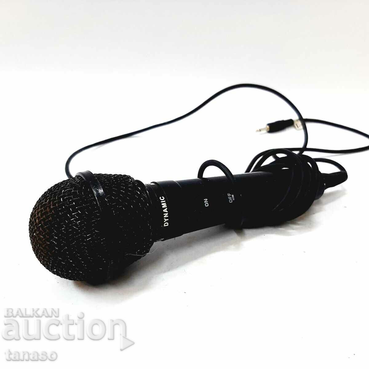 Dynamic vocal microphone(1.5)