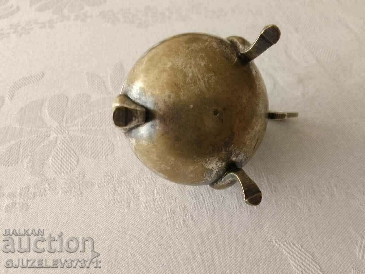 Old Engraved Silver Plated Spice Jar with price 139.00 BGN | € 71.07 Old Engraved Silver Plated Spice Jar with price 139.00 BGN | € 71.07