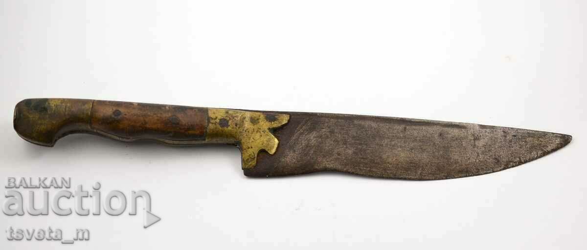 Османски нож с бронзова дръжка и чирени от рог