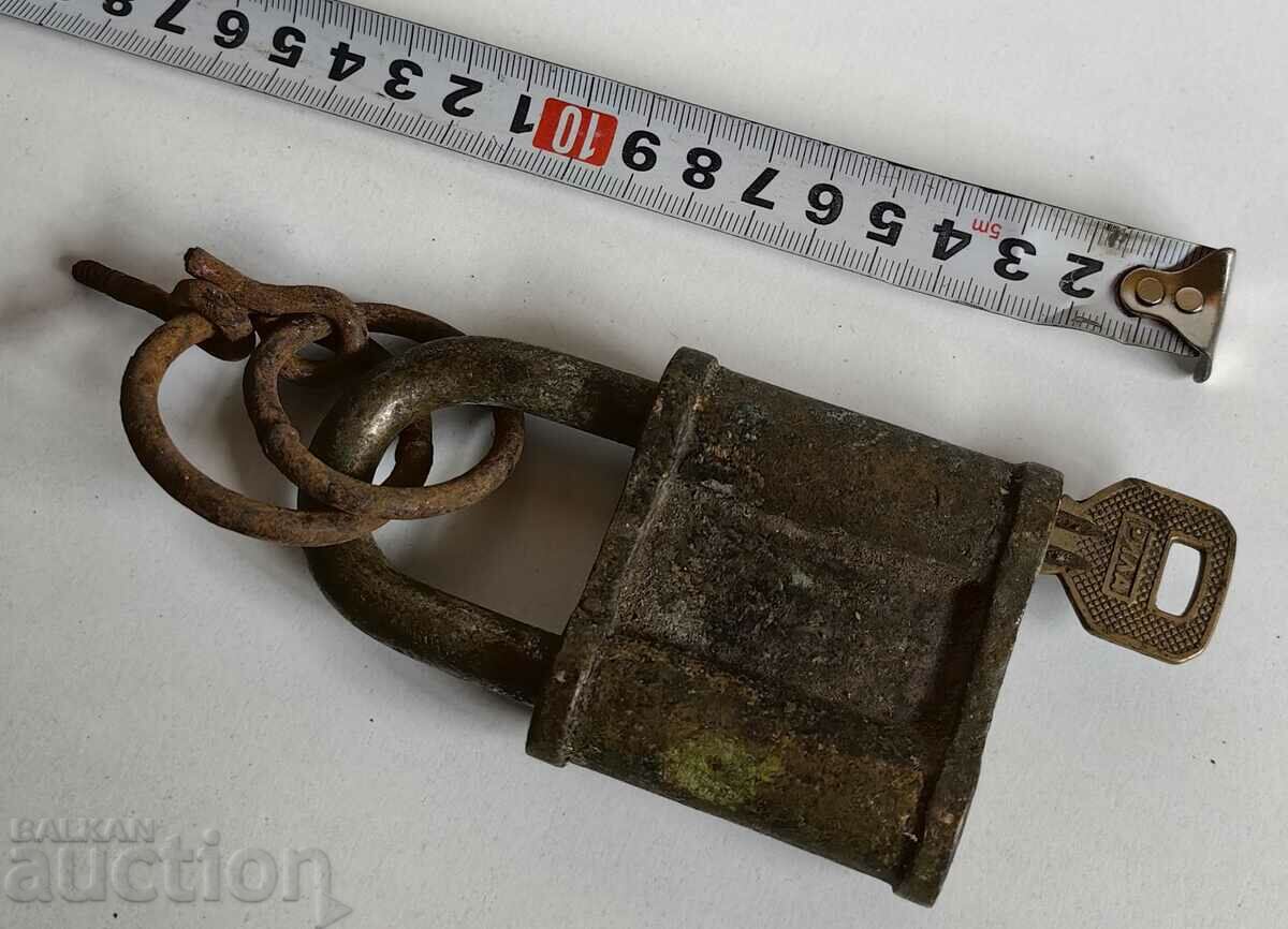 otlevche OLD PADLOCK WITH KEY DOESN'T WORK