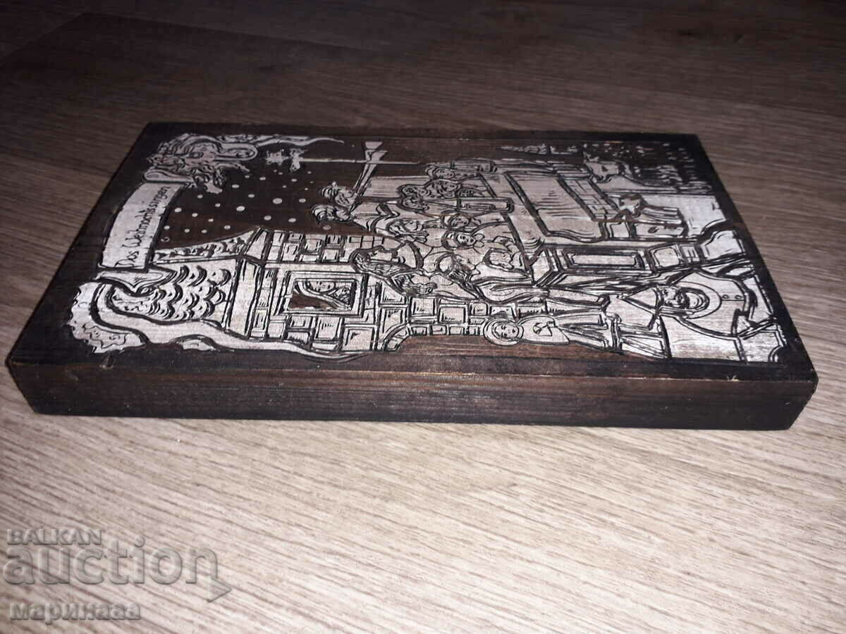 Auction  MASSIVE WOOD CARVING. RELIGION. ''CHRISTMAS CAROLS''