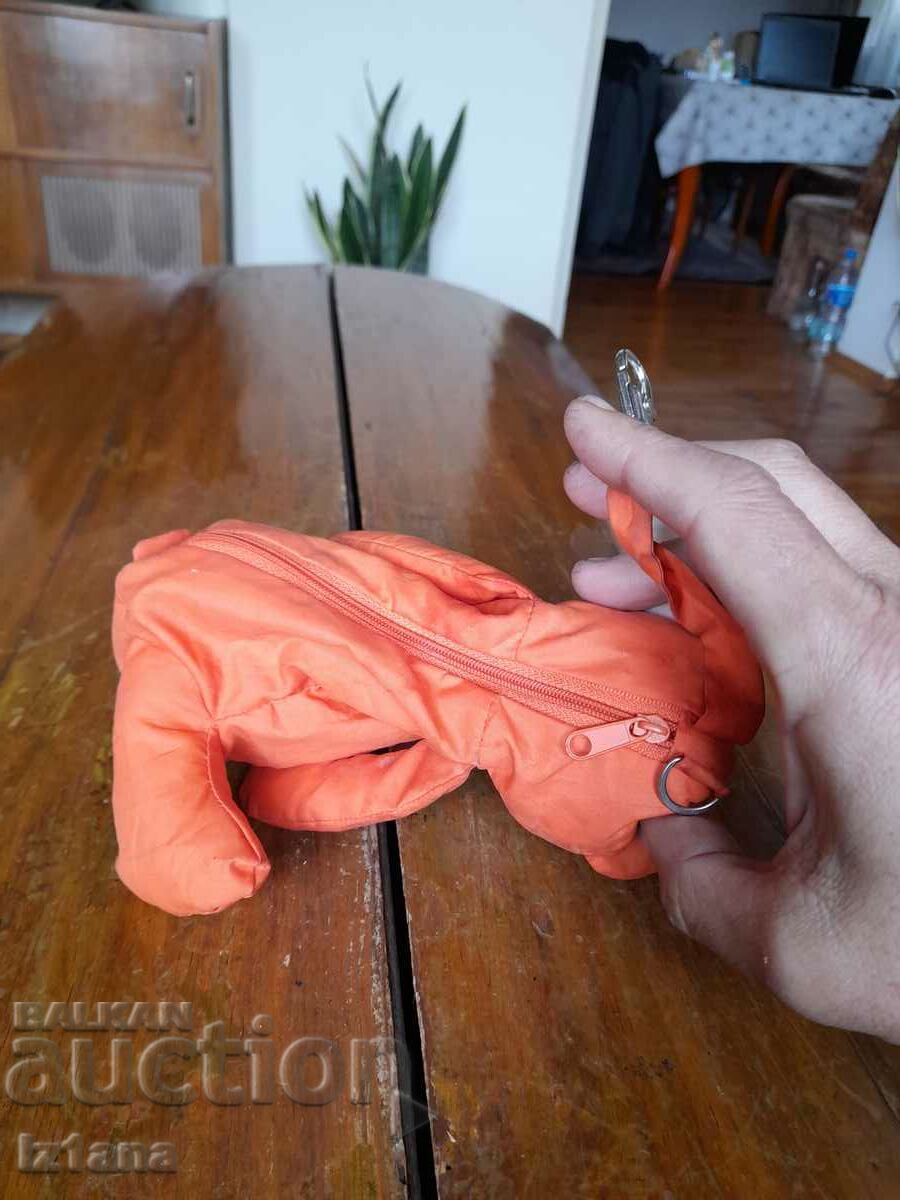 An old toilet with price 17.00 BGN | € 8.69 An old toilet with price 17.00 BGN | € 8.69