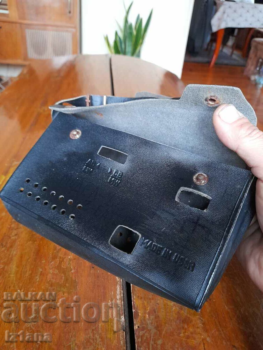 Παράδοση Θήκη για ραδιόφωνο, ραδιοφωνικός δέκτης Παράδοση Θήκη για ραδιόφωνο, ραδιοφωνικός δέκτης