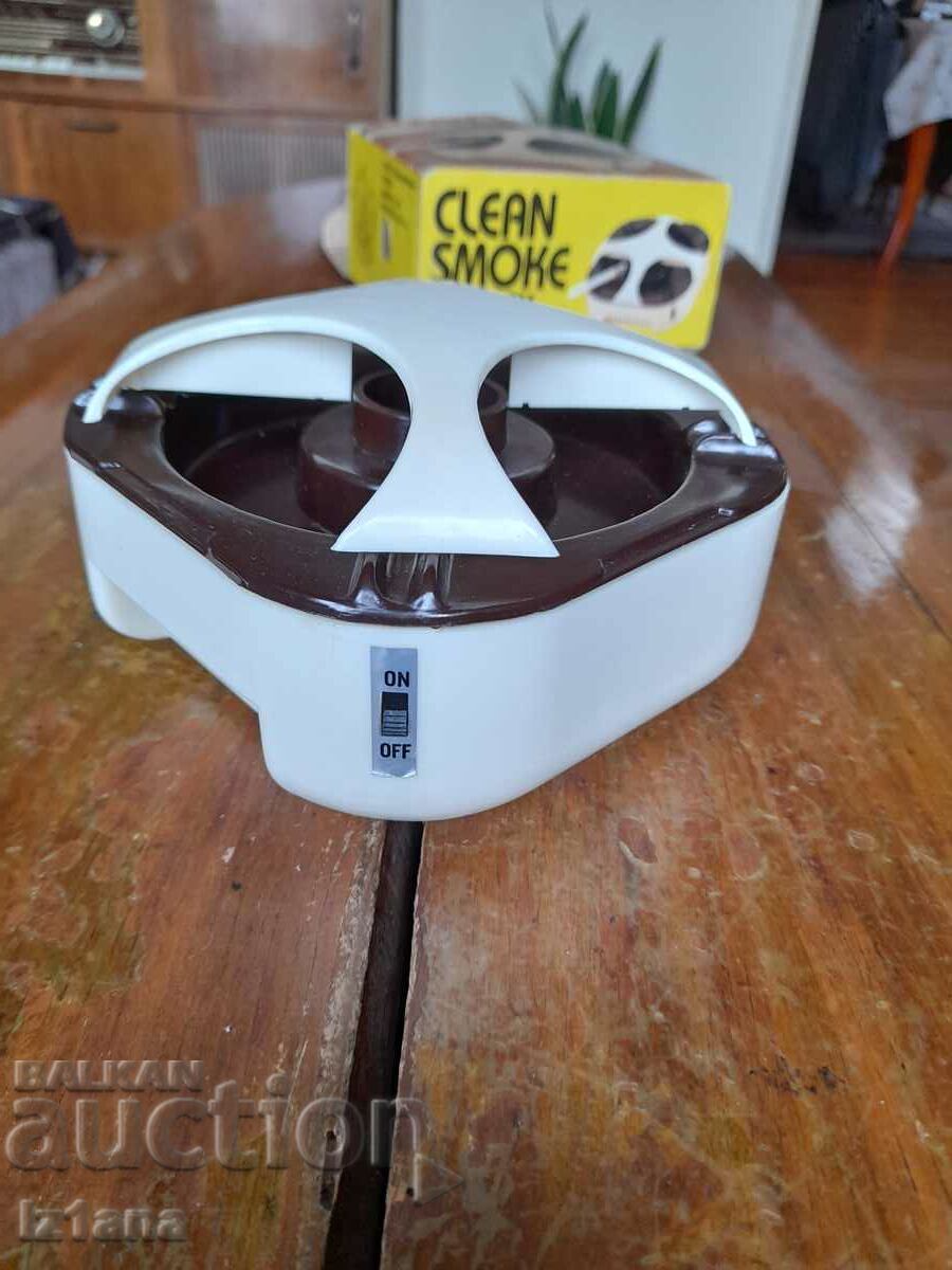 Auction Old Clean Smoke ashtray Auction Old Clean Smoke ashtray