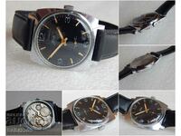 Перфектен ЗИМ часовник USSR черен циферблат отлично работещ