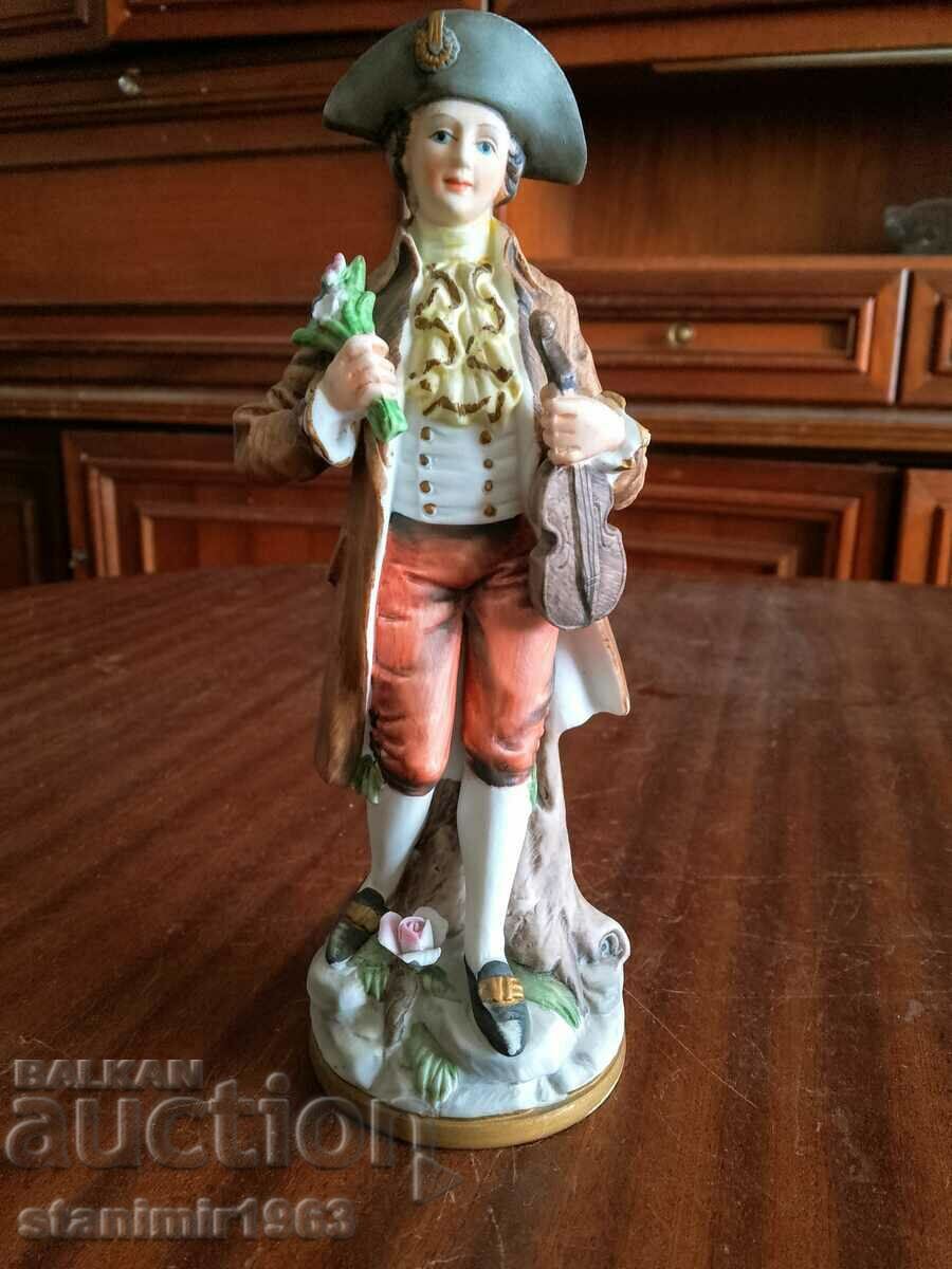 A beautiful, collectible porcelain figurine