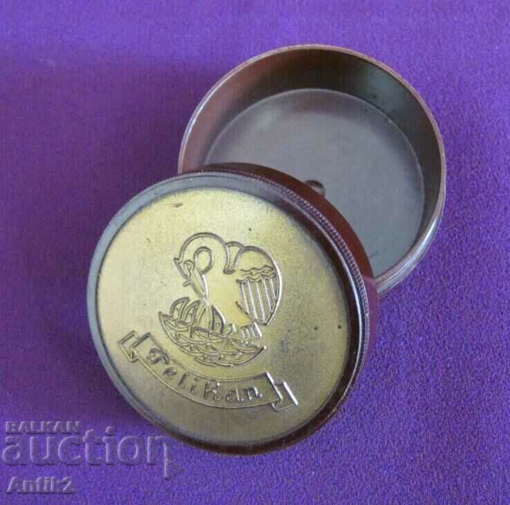 Delivery of Vintich Bakelite Box - Pelikan