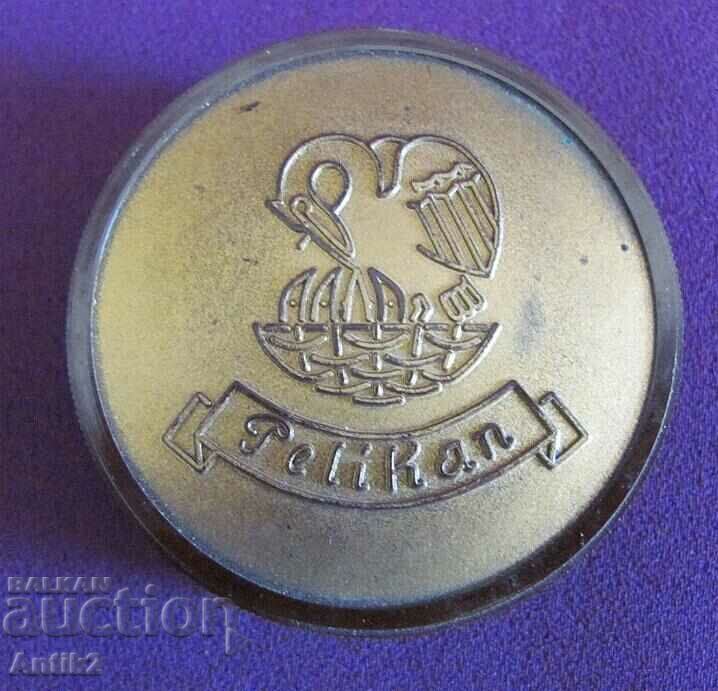 Vintich Bakelite Box - Pelikan - 5