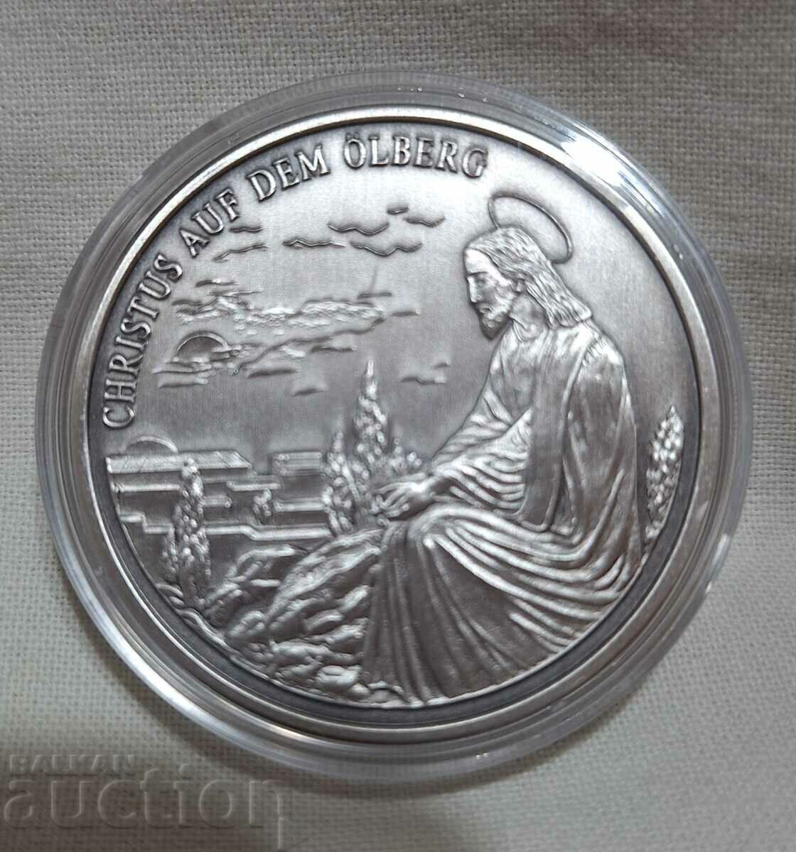 Silver plaque 999--History of Christianity, in capsule with price 65.00 BGN | € 33.23 Silver plaque 999--History of Christianity, in capsule with price 65.00 BGN | € 33.23