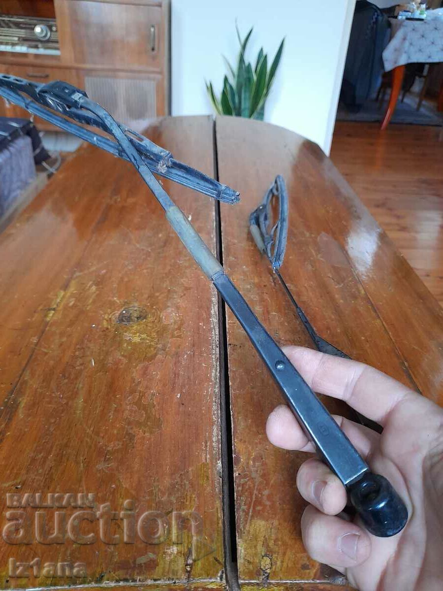 Old wiper blades VAZ, Lada, Lada 2107 with price 22.00 BGN | € 11.25