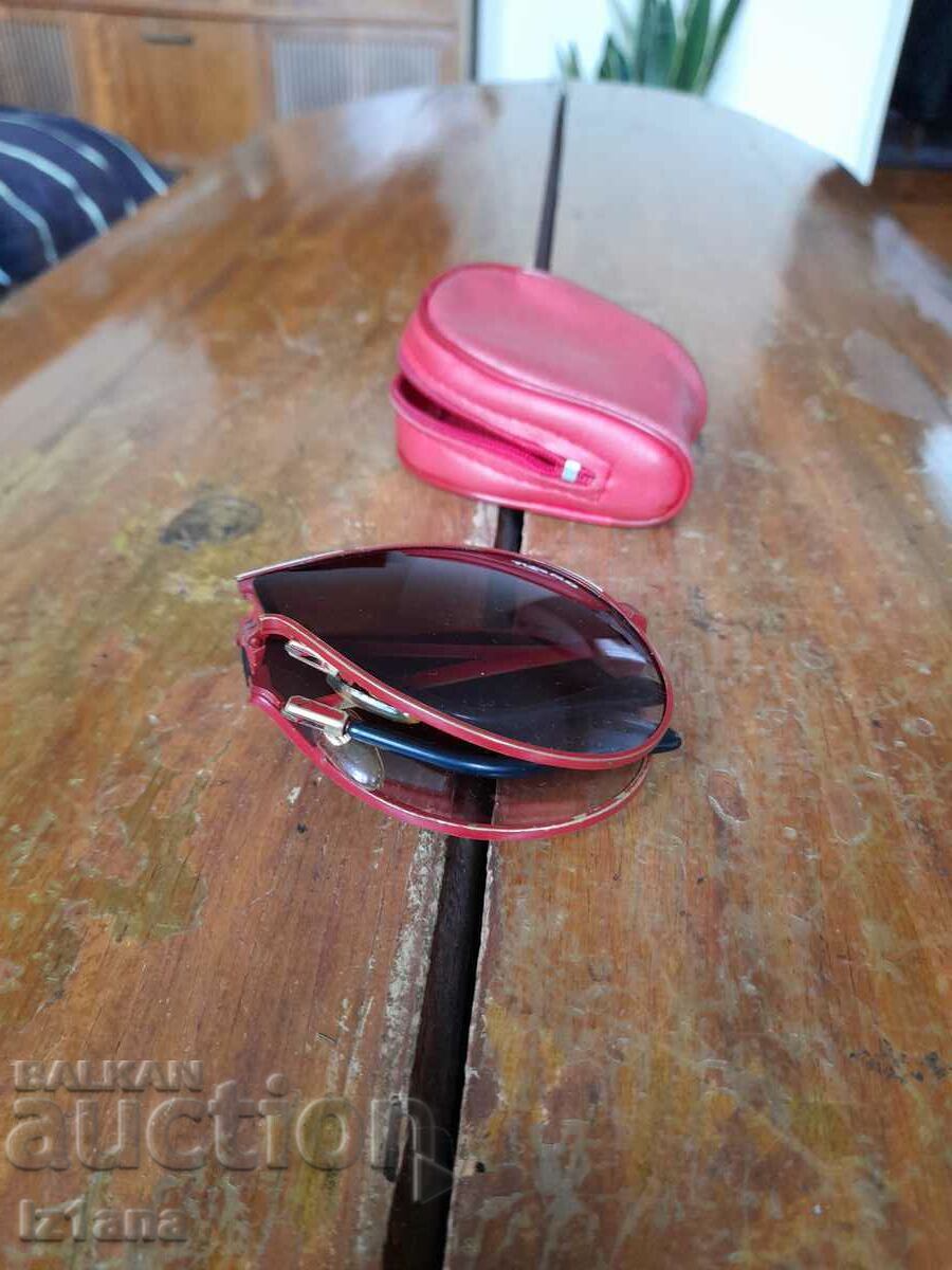 Ochelari de soare vechi Turbo cu preț 65.00 BGN | € 33.23 Ochelari de soare vechi Turbo cu preț 65.00 BGN | € 33.23