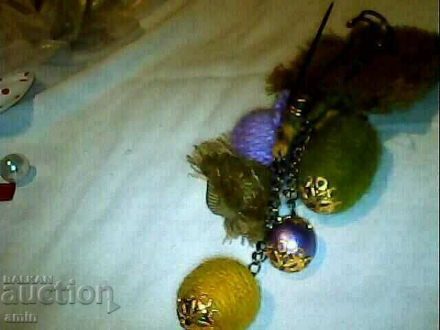 Lot of 10 used brooches - 6 Lot of 10 used brooches - 6